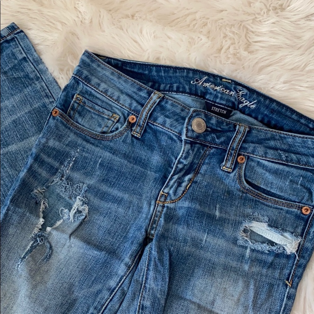 AMERICAN EAGLE